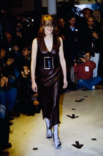 Look 10